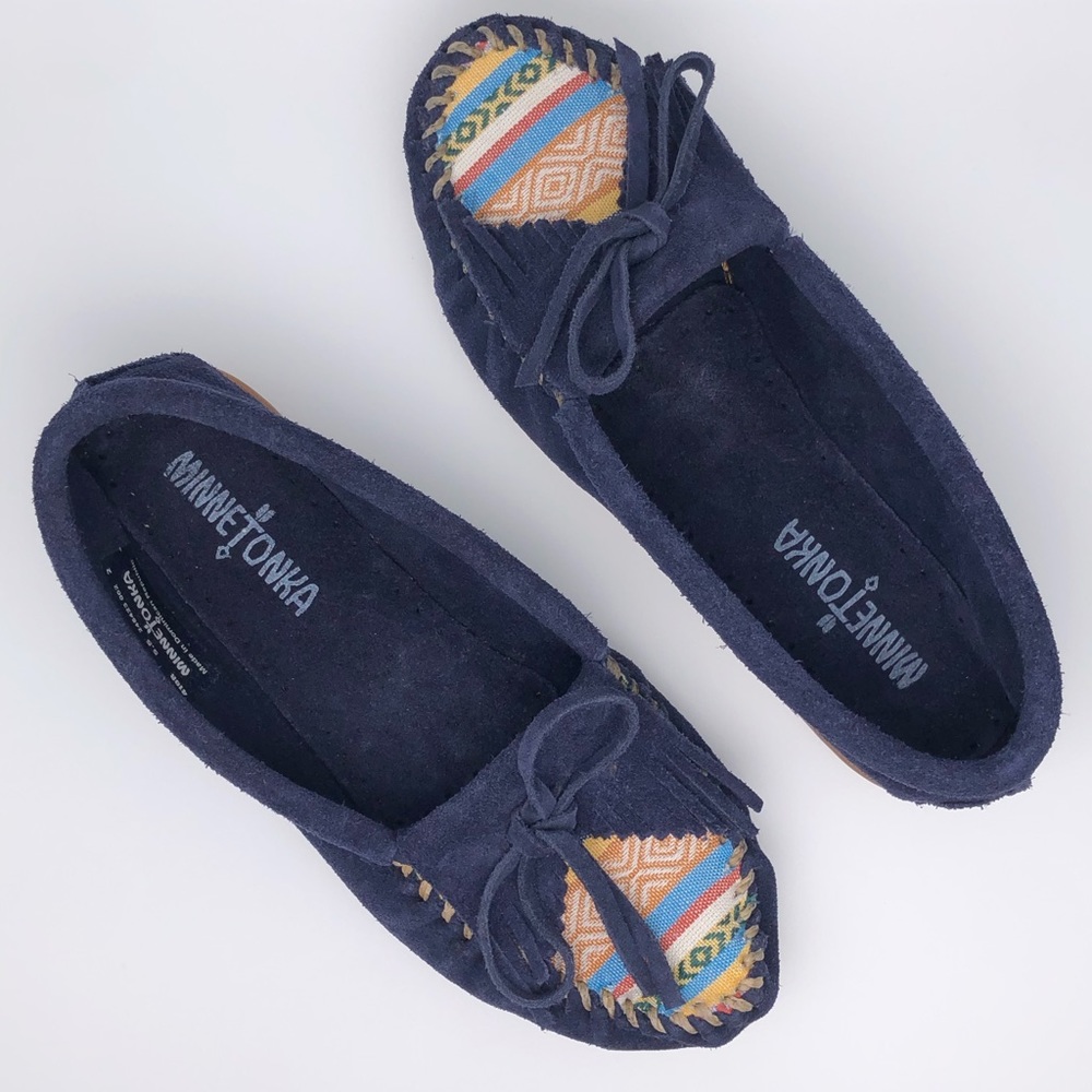 Minnetonka Womens Kilty Leather Suede Hardsole Moccasin Navy Cortez Aztec 5.5